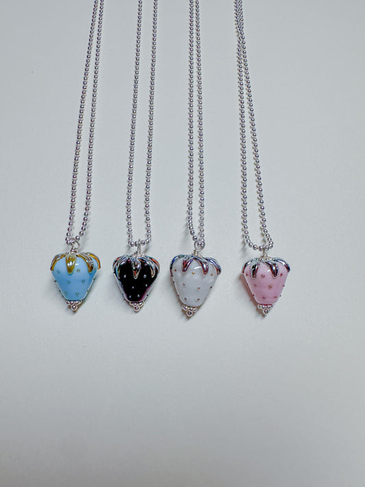 Everyday berry necklace
