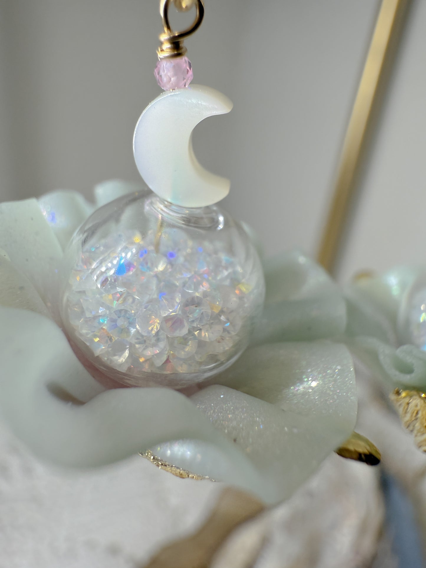 Moon blooms